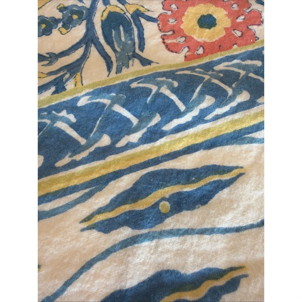 Petal Pushing Hand Printed Table Cloth Cotton 57